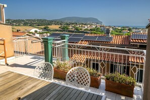 Terrace/patio - M316 - Marcelli, delightful three-room apartment with sea view (Marcelli)