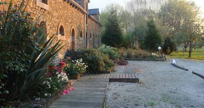 Les Golfeurs , gĂźte de caractĂšre , avec piscine , bord de mer Ă vingt minutes