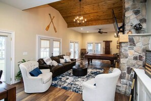 Smart TV, fireplace, video games