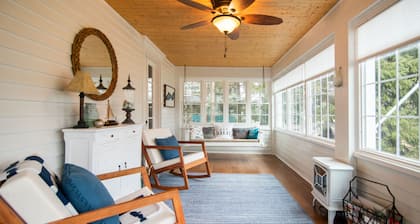 Simply Stunning Home in DT Lake Geneva W/Game room!