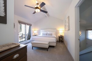 Comfort Condo, 2 Bedrooms, 2 Bathrooms, Golf View | 2 bedrooms, desk, laptop workspace, blackout drapes
