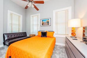 4 bedrooms, free WiFi, bed sheets