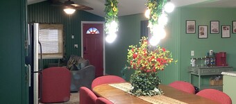 Stylish BOHO Cottage at Bass Lake