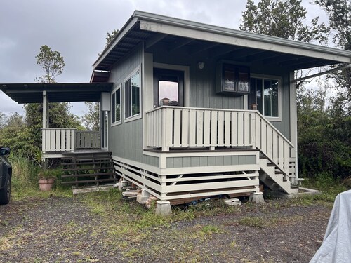 Lovely Centrally-Located Cabin with fast Wi-Fi. Perfect for E.Hawaii Exploration