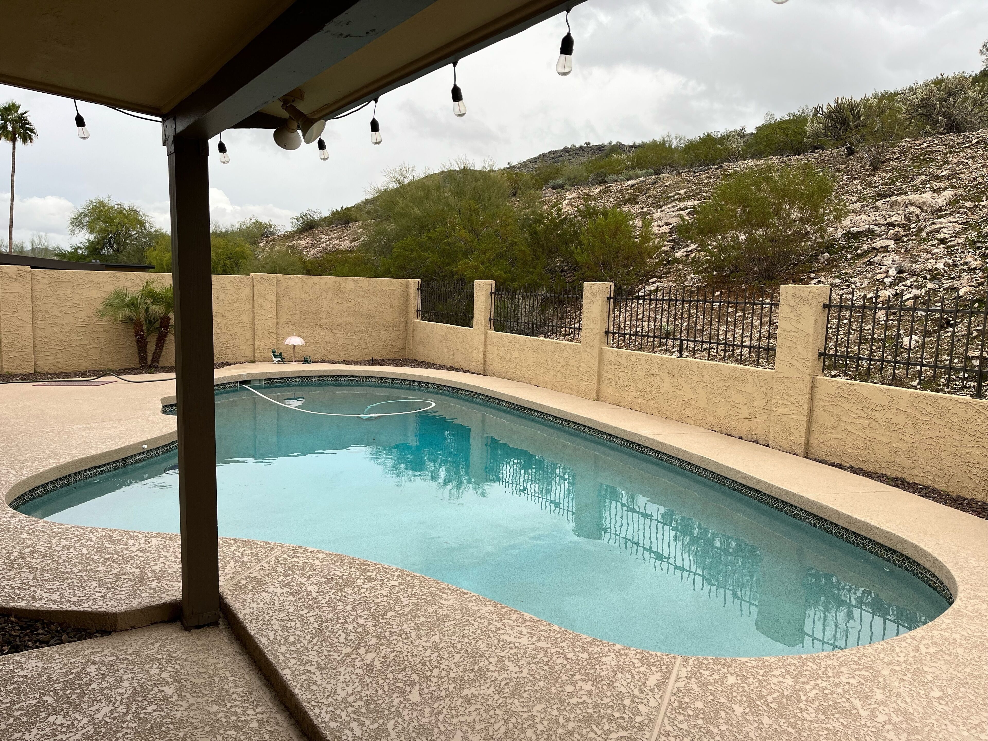 Beautiful Mountain Views, PHX Centrally Located 4 BR/2BA Home