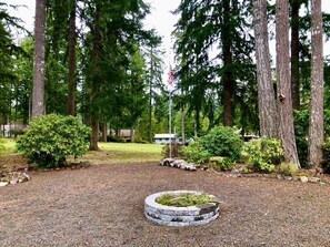 Property grounds - J and J Fairway View, Beautiful golf course (Shelton)