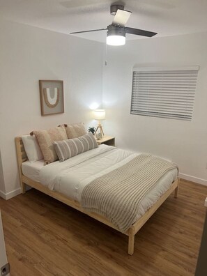 2 chambres, bureau, fer et planche à repasser, Wi-Fi gratuit