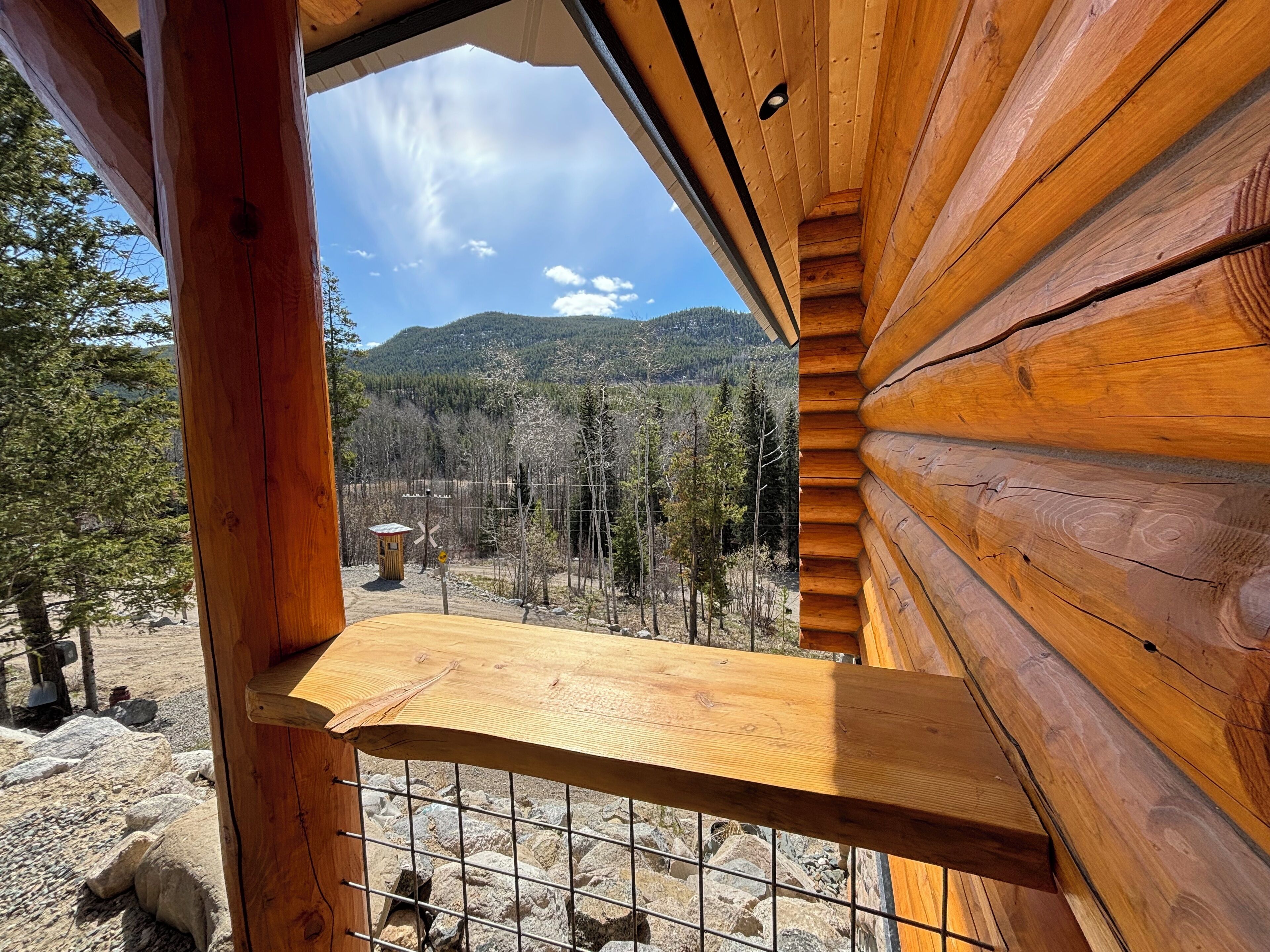 المنطقة المحيطة بالمنشأة