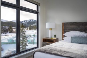 3 bedrooms, iron/ironing board, free WiFi, bed sheets - Timber Fox 2405 | Hot Tub & Mtn Views | Stay in Style (Winter Park)