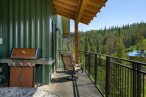 Property grounds - Timber Fox 2405 | Hot Tub & Mtn Views | Stay in Style (Winter Park)