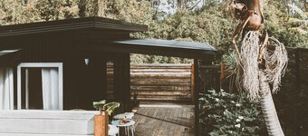 Luxury Tiny home, Outdoor bath, Infrared Sauna, Fire pit