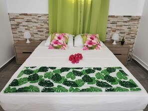 3 عدّة غرف نوم ومكواة/لوح كي وسرير سفر وواي فاي مجانًا