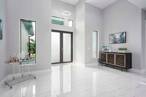 Interior - Paradiso - Modern Style Vacation Villa (Cape Coral)