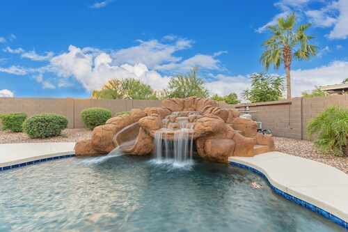 Pack it up Pack it in! San Tan Sparkling pool! 30 Night Min.