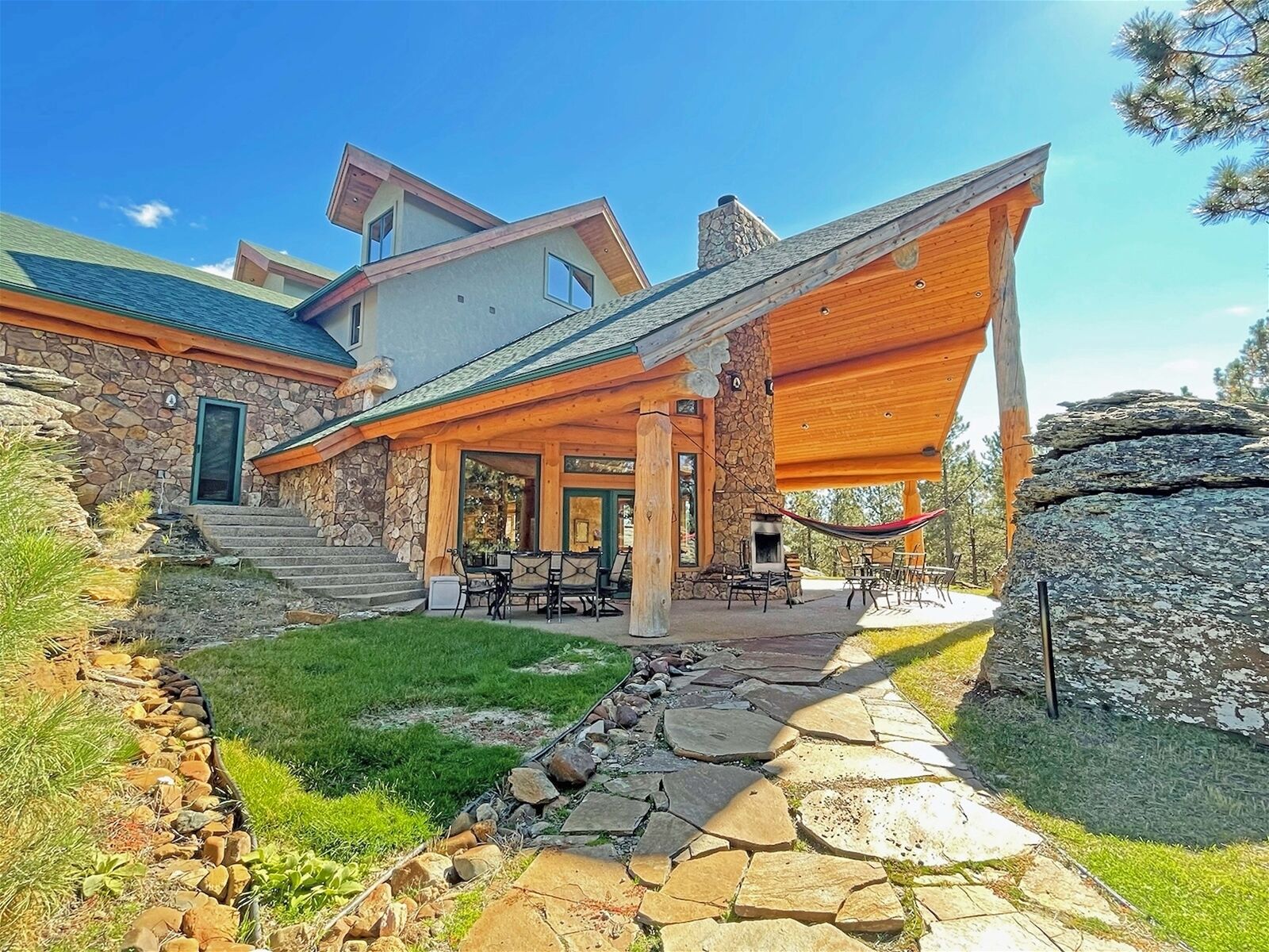 The Granite Ridge Lodge with Private Golf Course