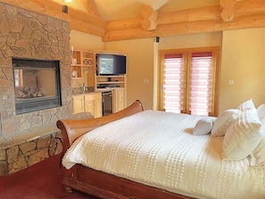 5 bedrooms, iron/ironing board, WiFi, bed sheets - Granite Ridge Lodge (Keystone)