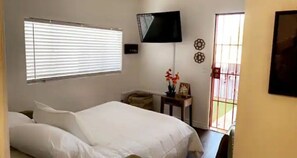 2 Schlafzimmer, Zimmersafe, Bügeleisen/Bügelbrett, kostenloses WLAN