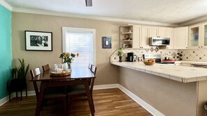 Fridge, dishwasher