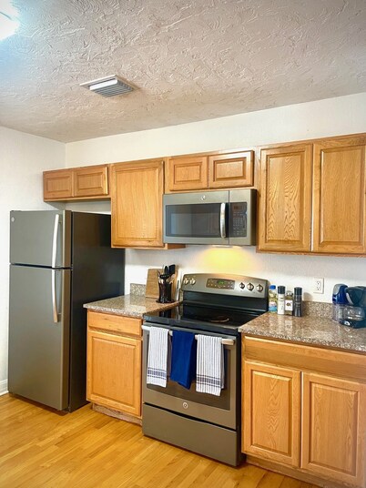 Entire home centrally located!Close to downtown St Pete,Gulfport,beach and more