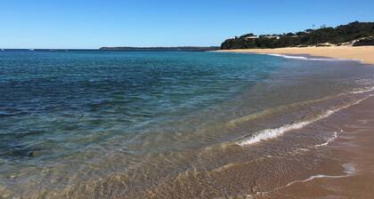 Quiet relaxing home close to beach, lake at your doorstep.
