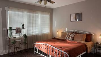 2 bedrooms, iron/ironing board, free WiFi, bed sheets