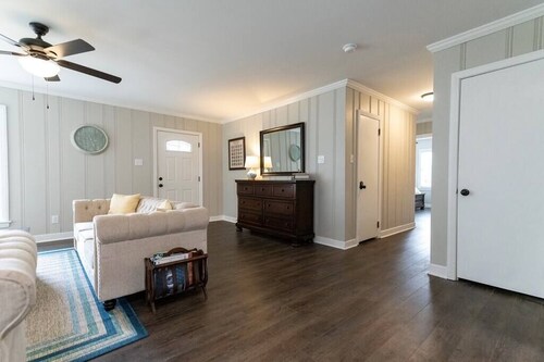 3 BR/ 2 Bath king, Fire Pit