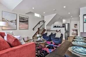 Interior - SSR Plato|Private Entry|Top View|Luxury|4BR&3BTH ( RES-11682 ) (Canmore)