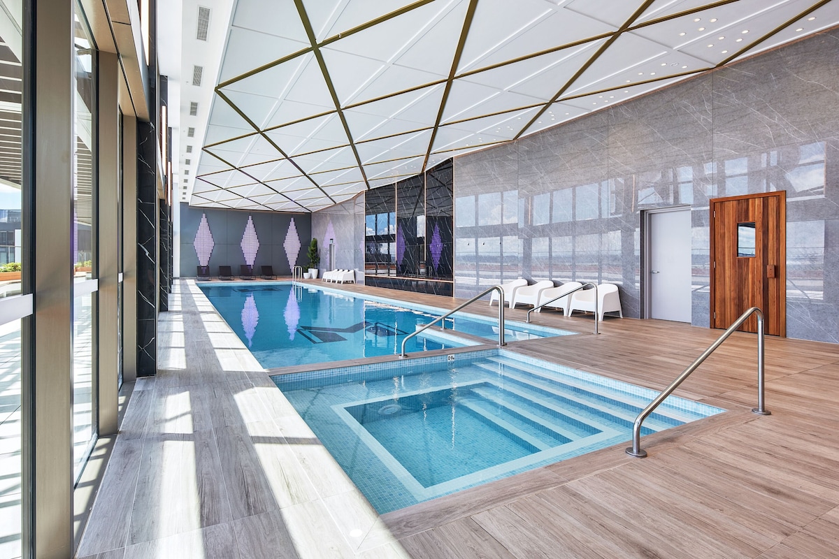 Meriton Suites Canberra