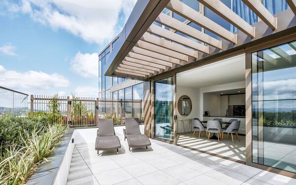 Meriton Suites Canberra