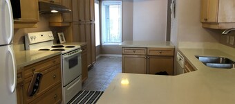 Clean and quiet house near Costco shopping mall