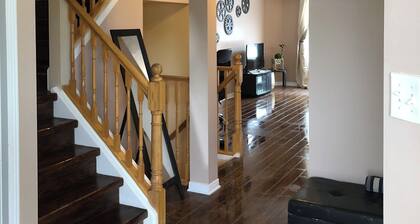 Clean and quiet house near Costco shopping mall