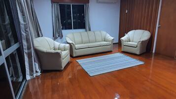 Télévision, lecteur de DVD, vidéothÚque