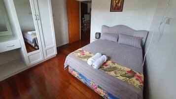 4 habitaciones, tabla de planchar con plancha y wifi gratis