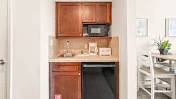 Microwave, coffee/tea maker, toaster, cookware/dishes/utensils