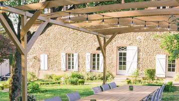 Classic Cottage, Patio, Garden View | Terrace/patio