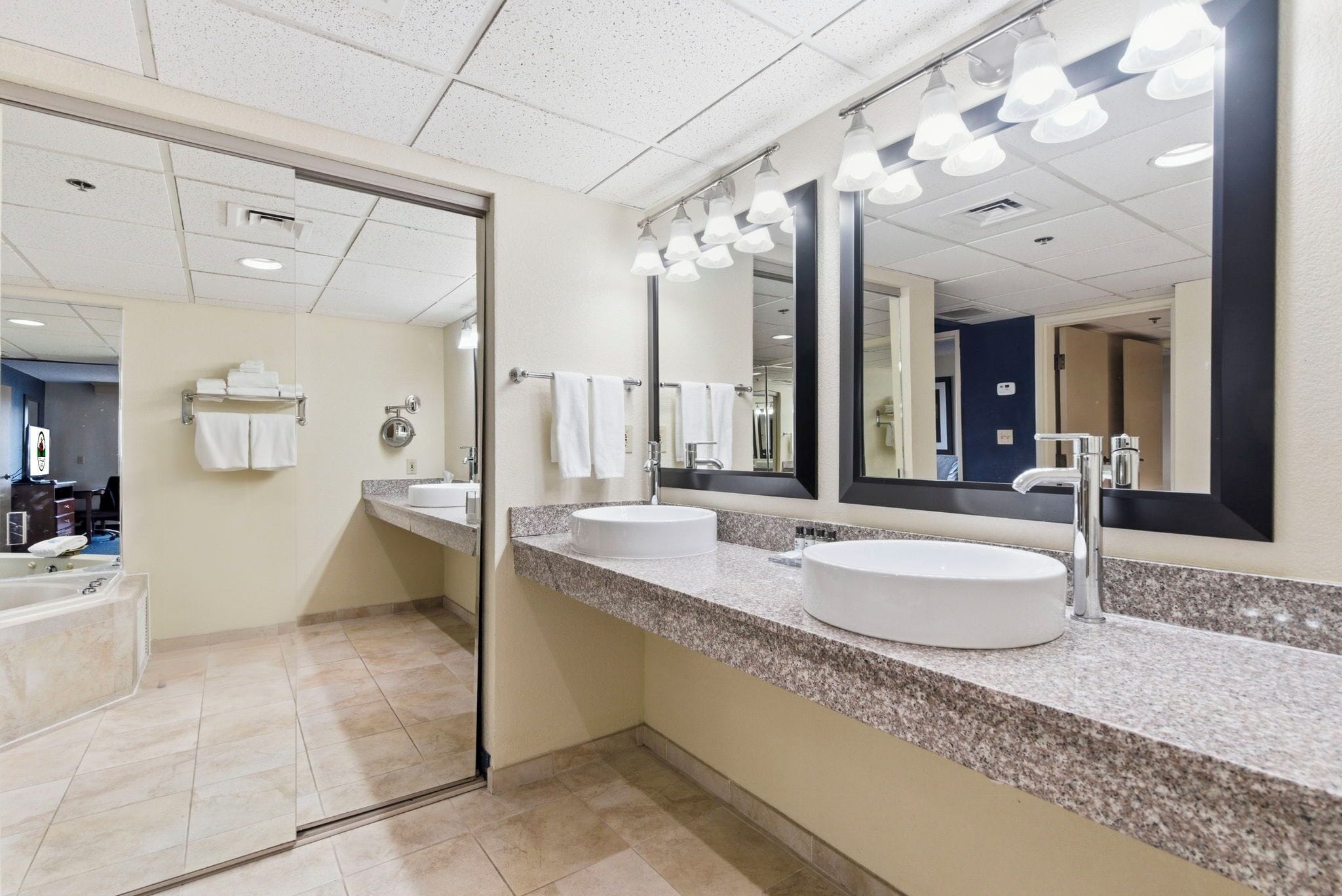 King Suite | Bathroom | Hair dryer, towels, soap, shampoo