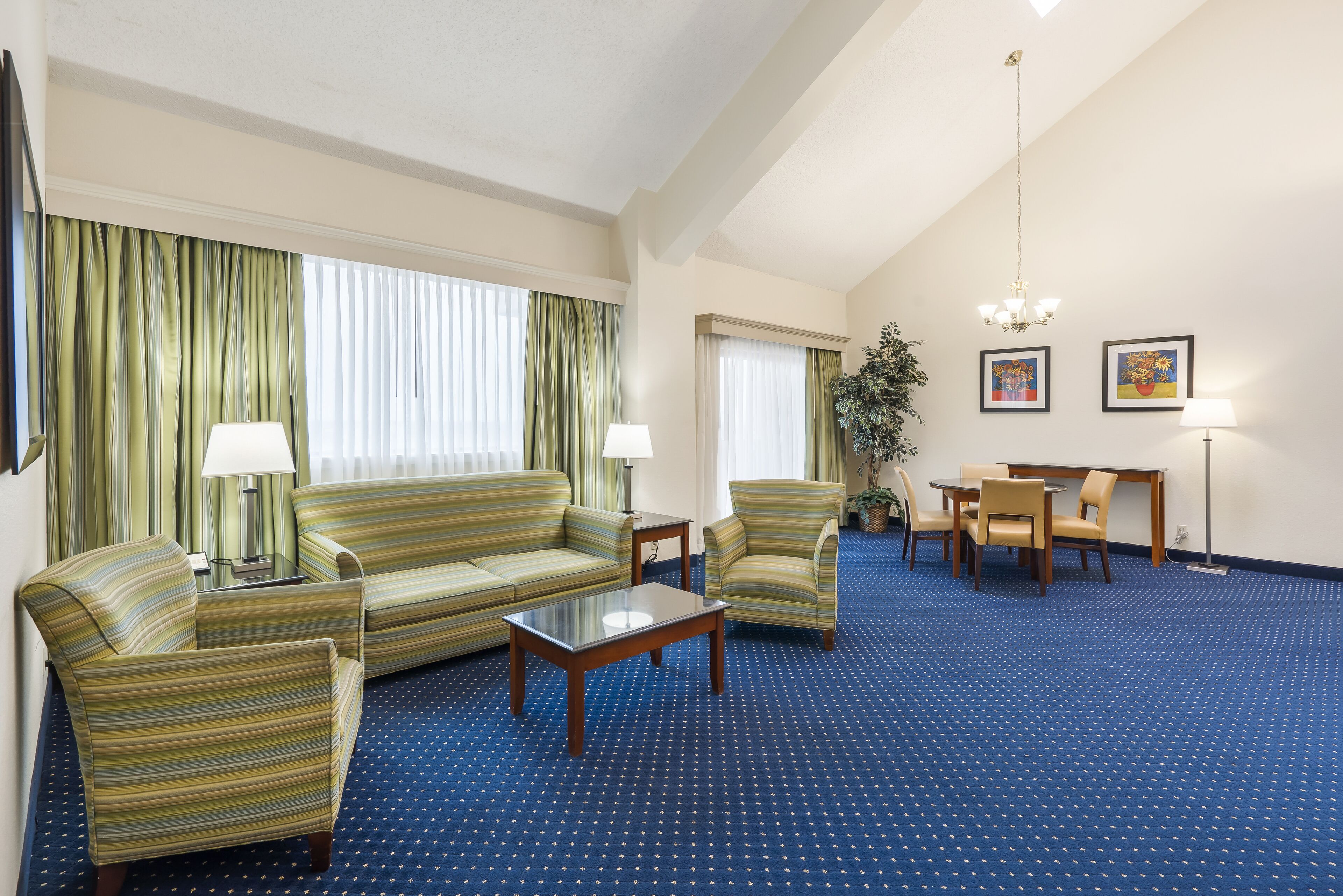 Presidential Suite | Living area