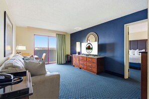 King Suite | Living area