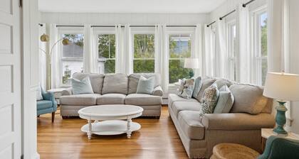 Laughton House @ Pemaquid Beach