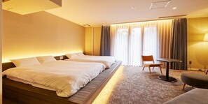 In-room safe, free WiFi, bed sheets