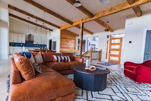 TV, fireplace, offices