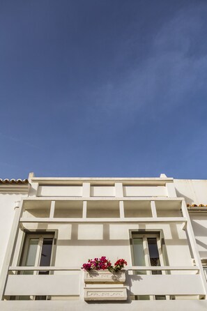 Exterior detail - Family flat, central and w/ terrace! (Tavira)