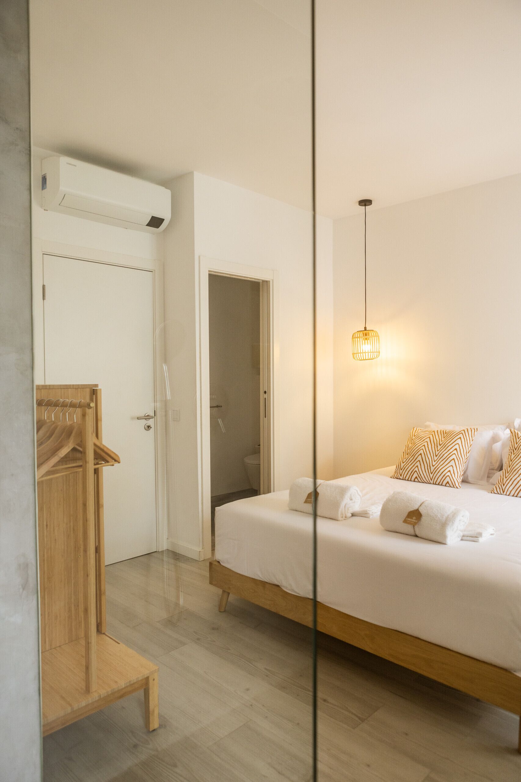 2 bedrooms, iron/ironing board, free WiFi