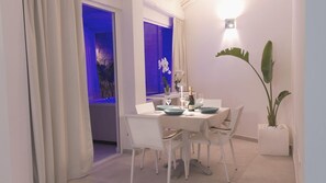 Presidential Suite | Living area | 126-cm Smart TV with satellite channels, TV, Netflix - Oasi Blu Sardinia (Pula)