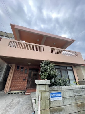 Exterior - Sunabe Beach House (Chatan)