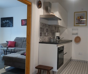 Kühlschrank, Ofen, Herdplatte, Geschirrspüler