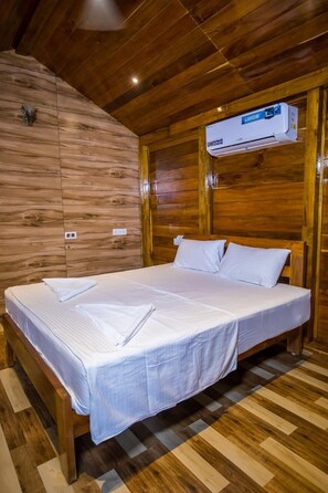Free WiFi - Prarthana Beach Stay (Kumta)