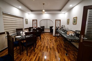 Dining room - Royal Regency Hotel (Islamabad)