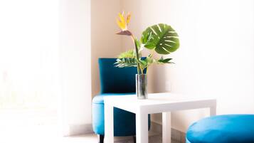 Double or Twin Room | Living area