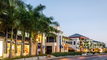 Apartment, 2 Bedrooms | Exterior